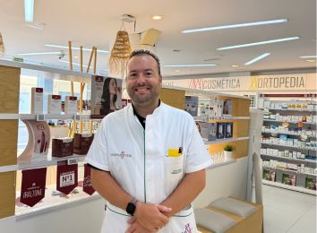 javier Reina farmacéutico titular